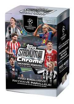 2025/26 Topps Stadium Club Chrome UEFA Champions League Value Box – Verpackung mit Fussballspielern und Raywave-Aufdruck